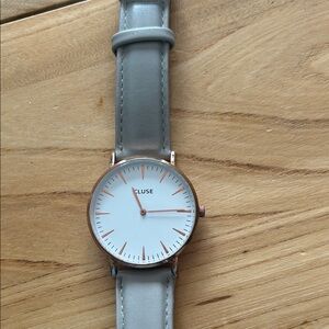 Cluse Women's Minimalist Grey Leather Watch with Rose Gold Case